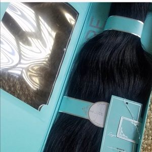 Halo Couture Hair Extentions 18in Layered